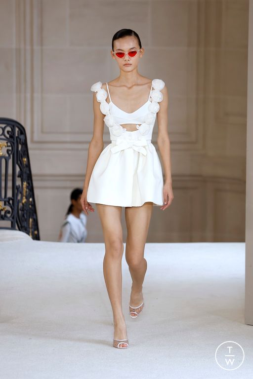 SS25 Giambattista Valli Look 7