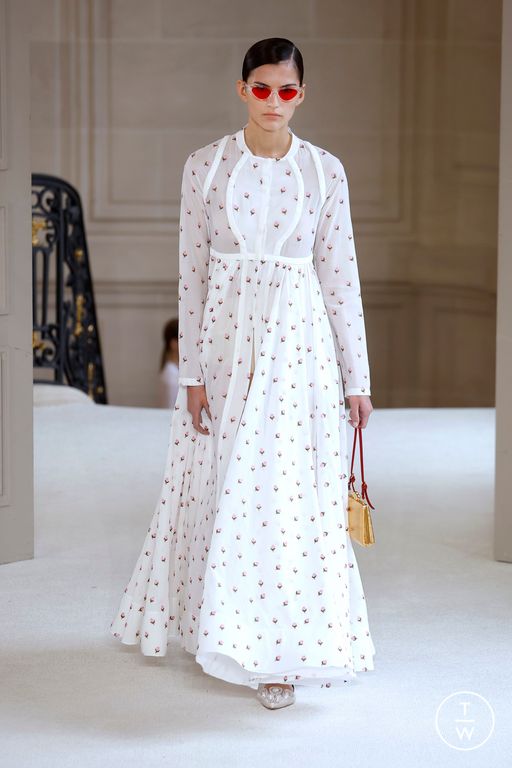 SS25 Giambattista Valli Look 26