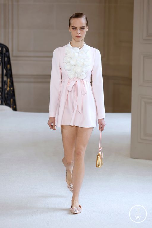 SS25 Giambattista Valli Look 27