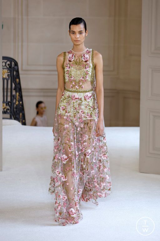 SS25 Giambattista Valli Look 46