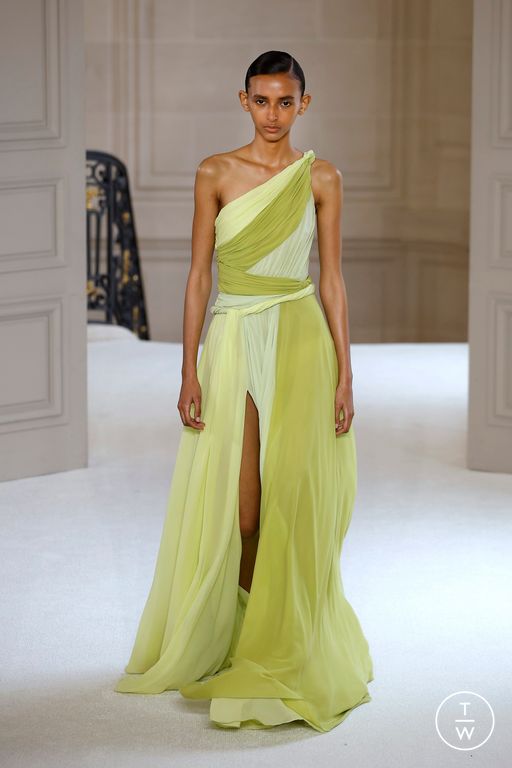SS25 Giambattista Valli Look 51