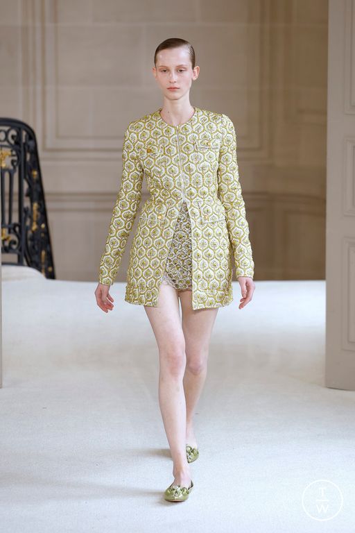 SS25 Giambattista Valli Look 52