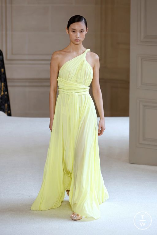 SS25 Giambattista Valli Look 55