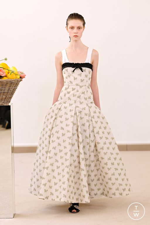 SS26 Giambattista Valli Look 23