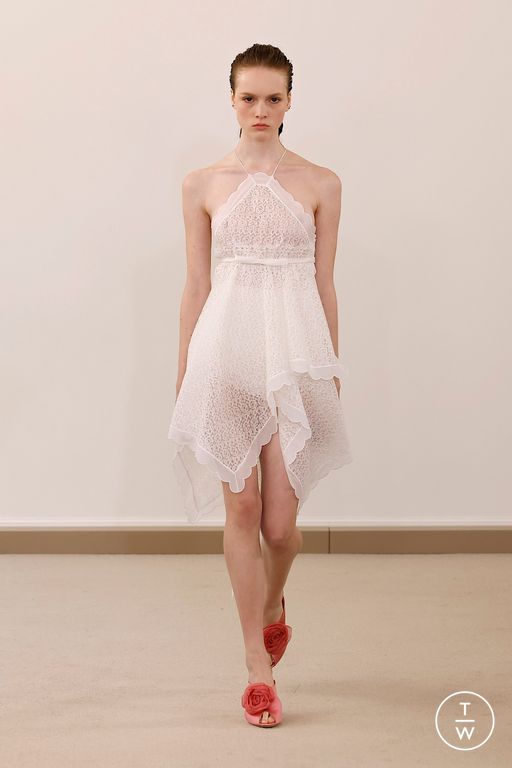 SS26 Giambattista Valli Look 31