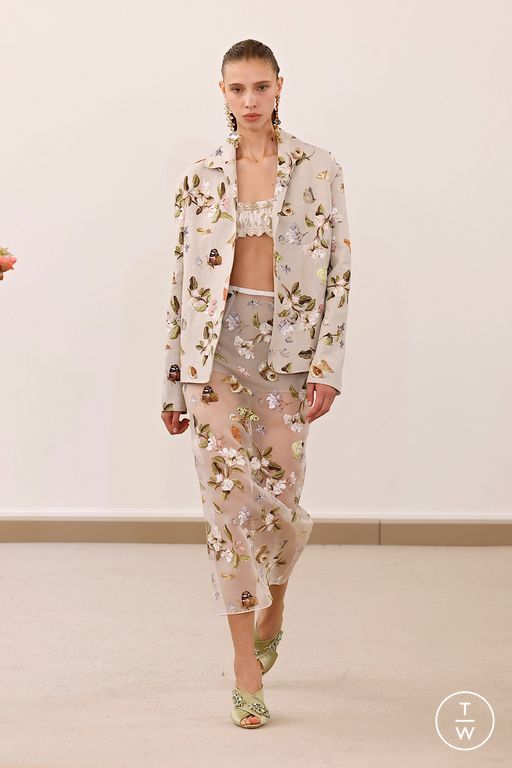 SS26 Giambattista Valli Look 40