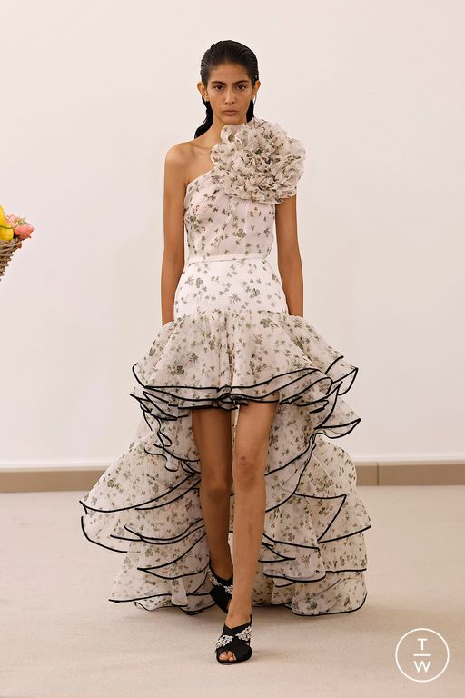 SS26 Giambattista Valli Look 42