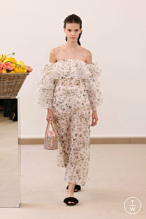SS26 Giambattista Valli Look 45