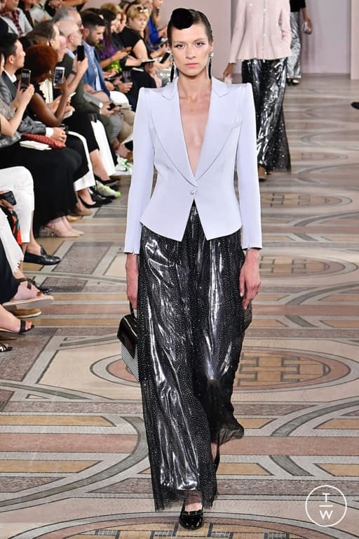 Giorgio Armani Privé S/S 18 couture #38 - Tagwalk: The Fashion Search Engine