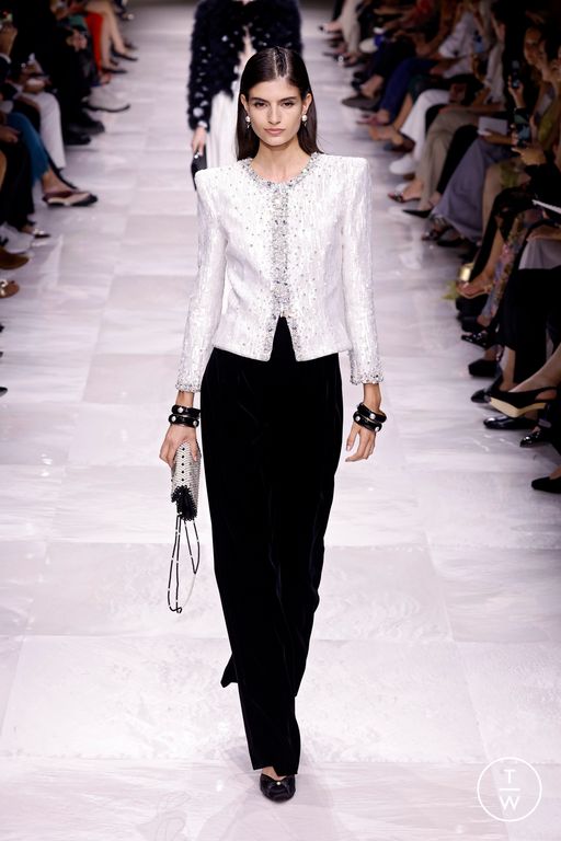 FW24 Giorgio Armani Privé Look 31