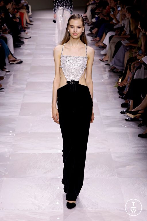 FW24 Giorgio Armani Privé Look 36