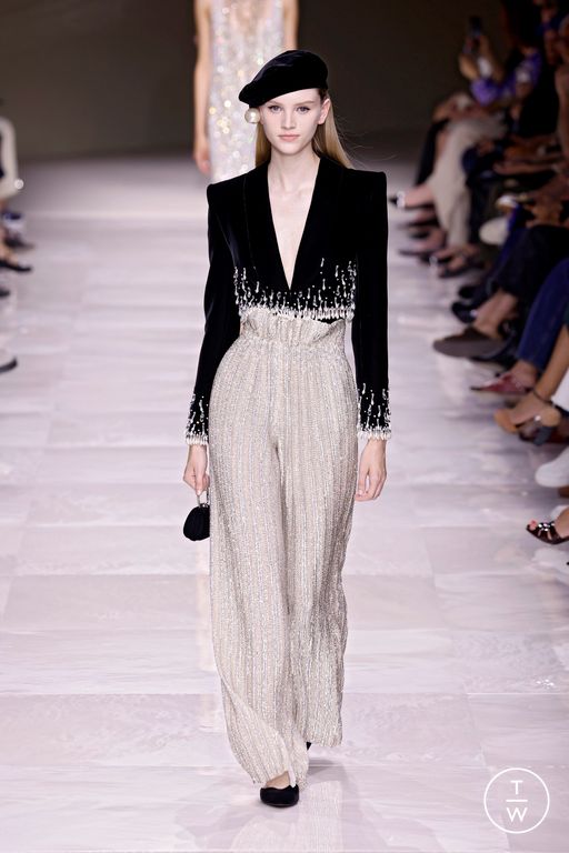 FW24 Giorgio Armani Privé Look 38