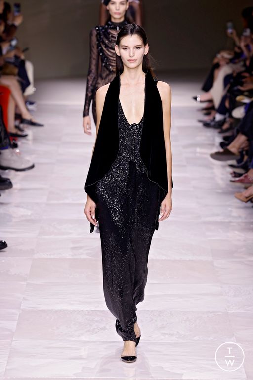 FW24 Giorgio Armani Privé Look 50