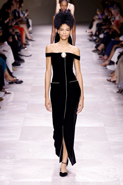 FW24 Giorgio Armani Privé Look 54