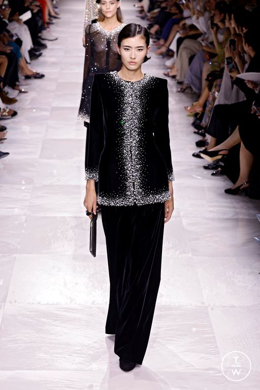 FW24 Giorgio Armani Privé Look 61