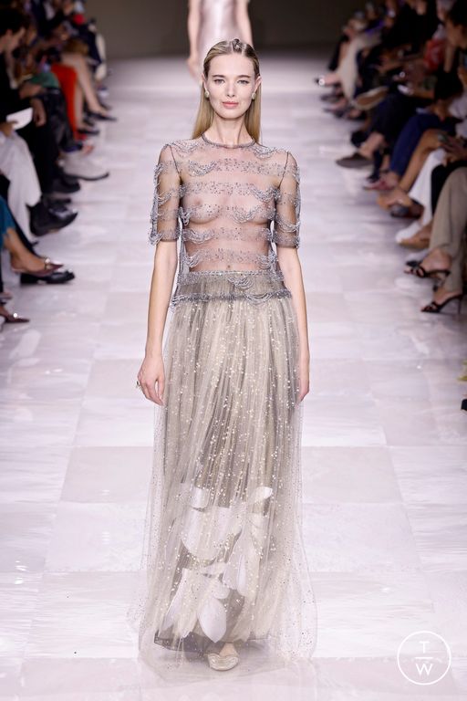 FW24 Giorgio Armani Privé Look 76