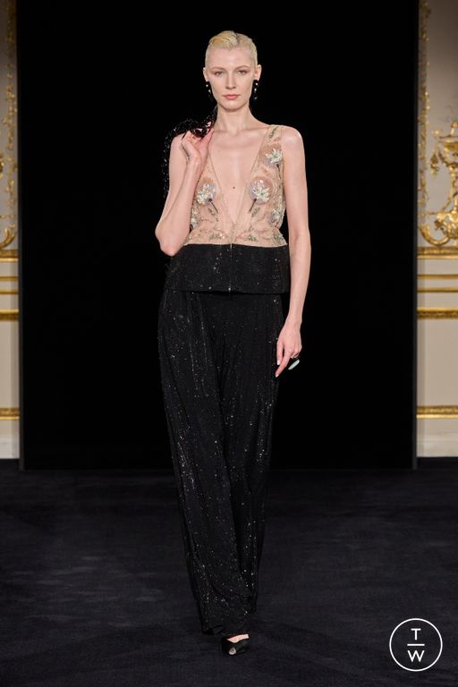 SS26 Giorgio Armani Privé Look 17