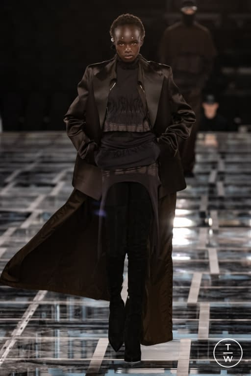FW22 Givenchy Look 11