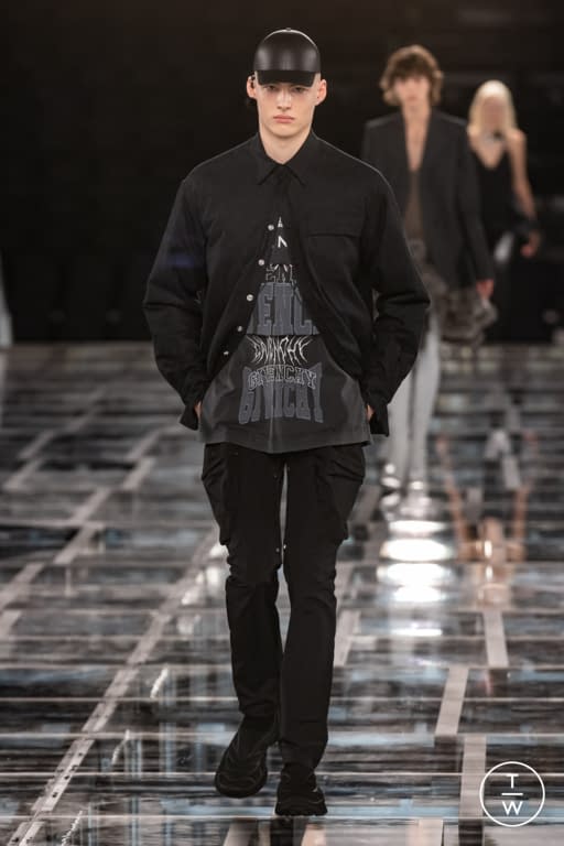 FW22 Givenchy Look 13