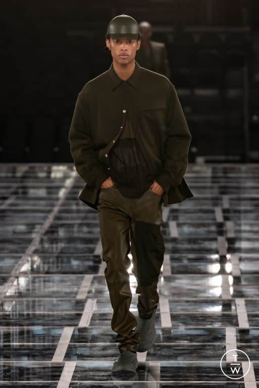 FW22 Givenchy Look 35
