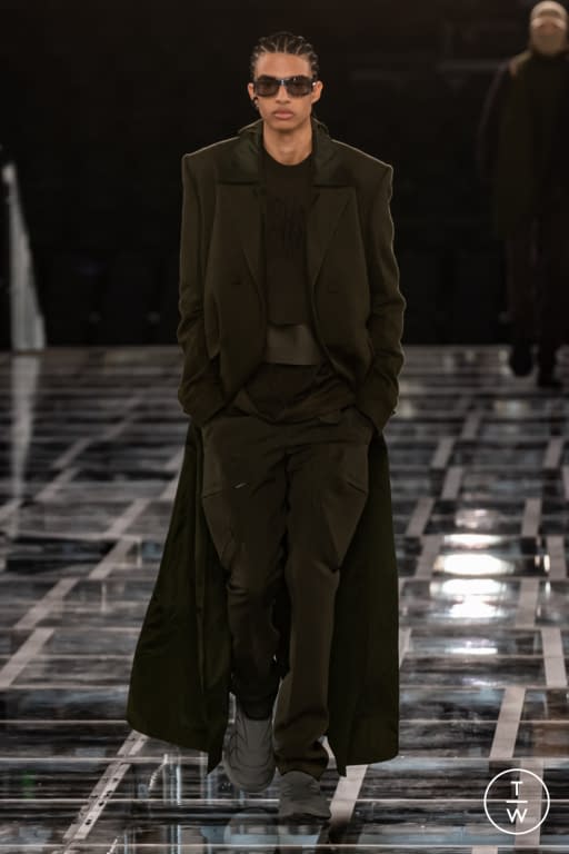 FW22 Givenchy Look 38