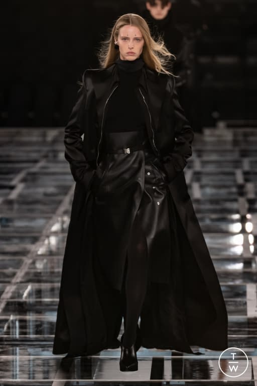 FW22 Givenchy Look 59