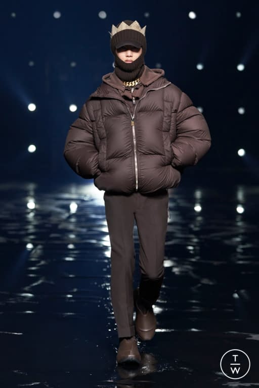 FW21 Givenchy Look 15