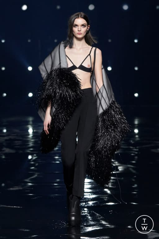 FW21 Givenchy Look 22