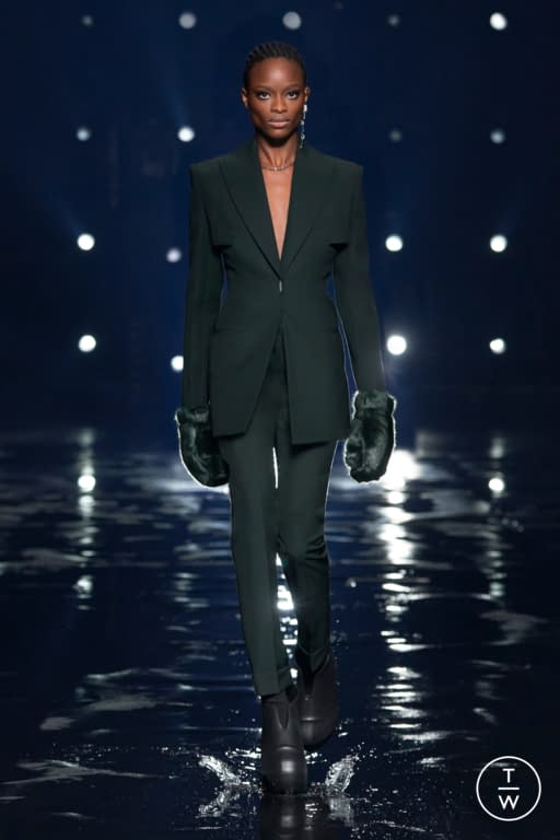 FW21 Givenchy Look 27