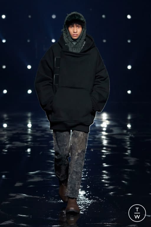 FW21 Givenchy Look 28