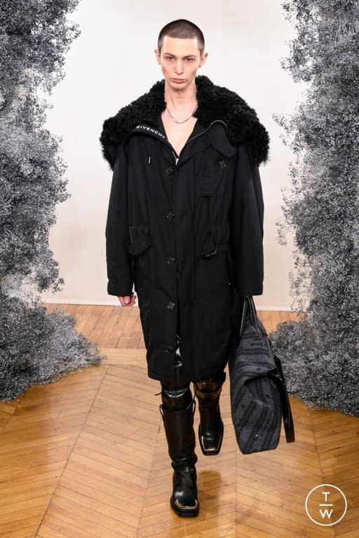 FW20 Givenchy Look 28