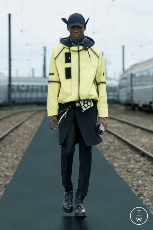RS22 Givenchy Look 16