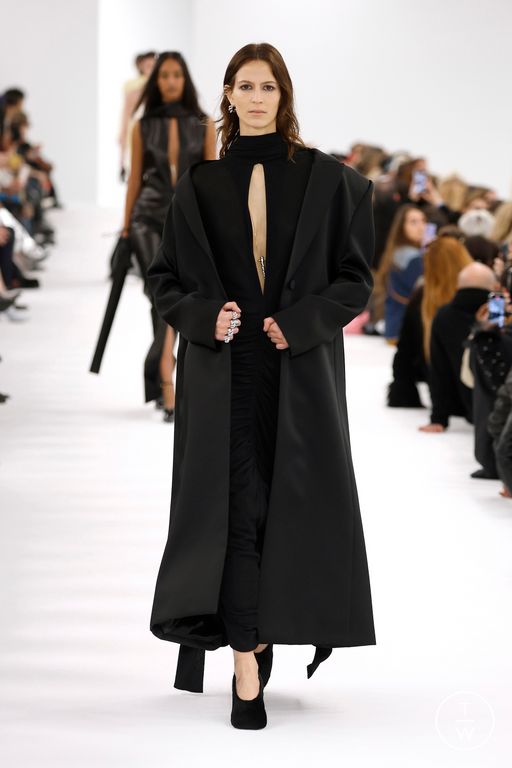 Fall/Winter 2023 Givenchy Look 15