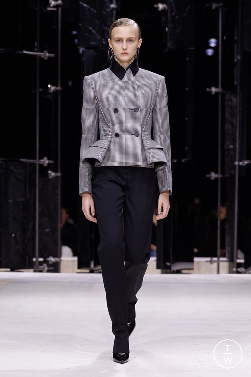 FW26 Givenchy Look 37