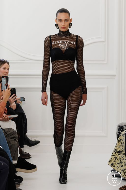 FW25 Givenchy Look 1