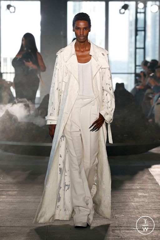 Spring-Summer 2025 Grace Ling Look 10