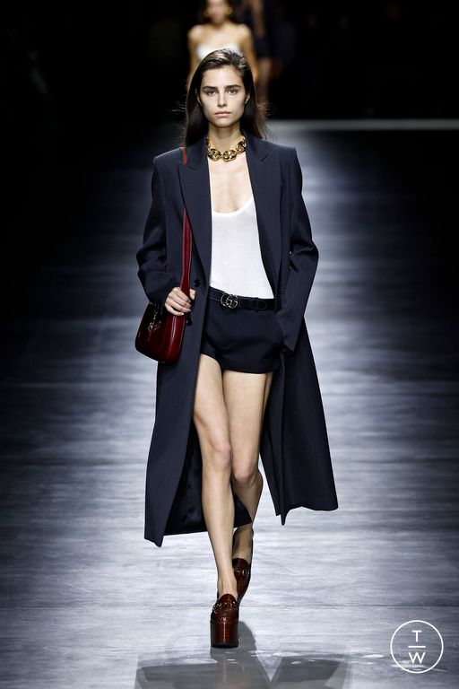 Chanel SS24 womenswear #16 - Tagwalk: The Fashion Search Engine