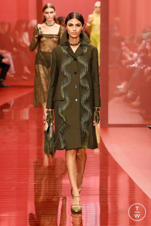 Spring-Summer 2025 Gucci Look 24