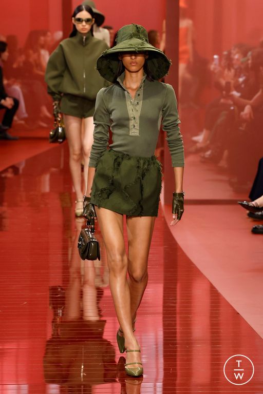 Spring-Summer 2025 Gucci Look 30