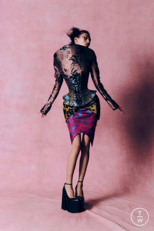 FW26 Harris Reed Look 10