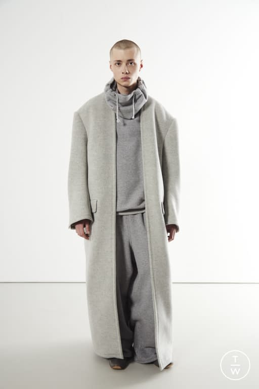 FW22 Hed Mayner Look 22