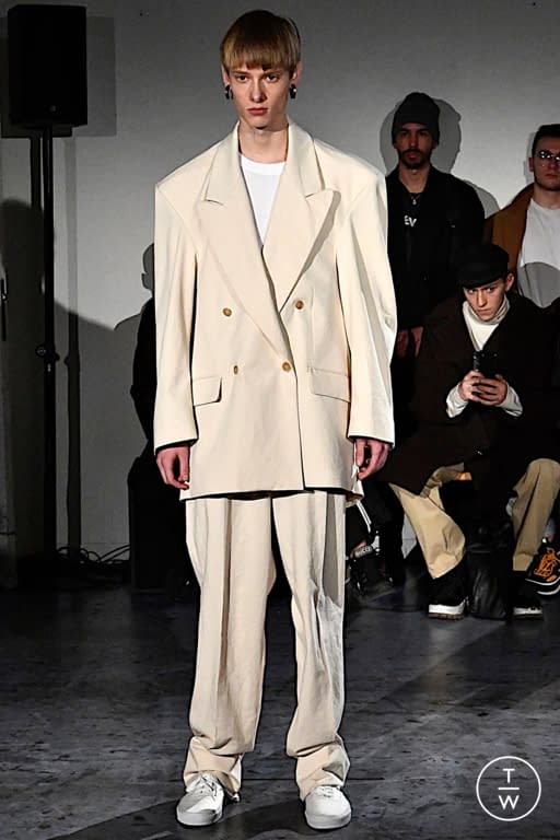 FW19 Hed Mayner Look 17
