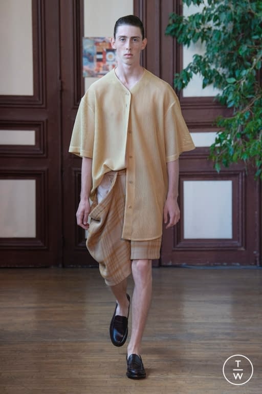 SS19 Hed Mayner Look 24