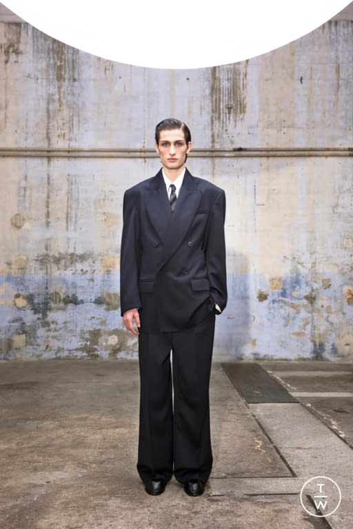 FW21 Hed Mayner Look 24