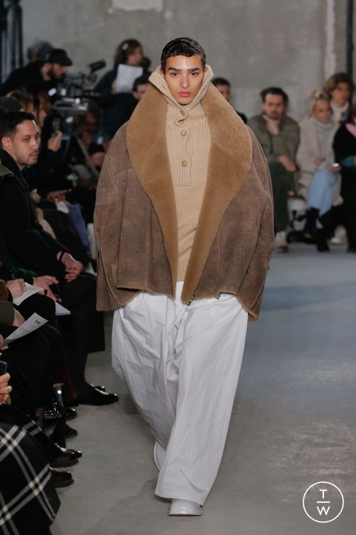 Fall/Winter 2023 Hed Mayner Look 17