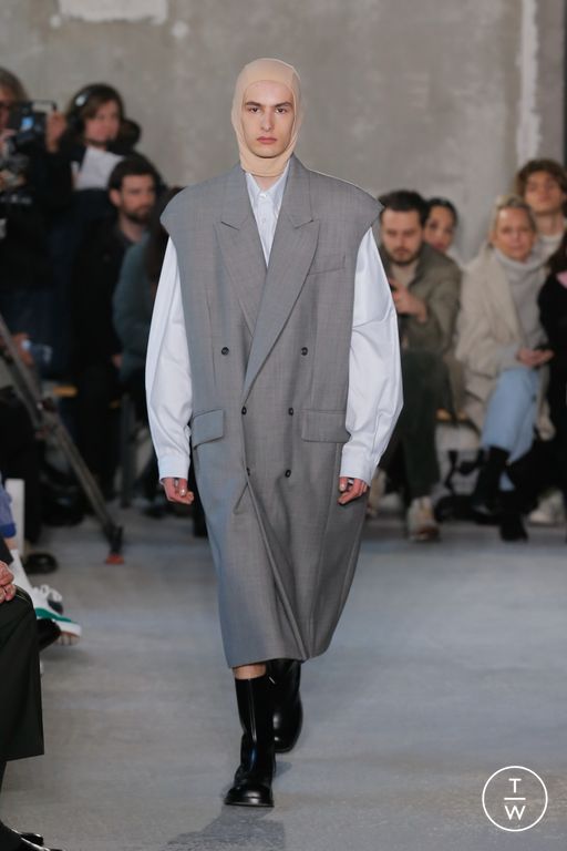 FW23 Hed Mayner Look 31