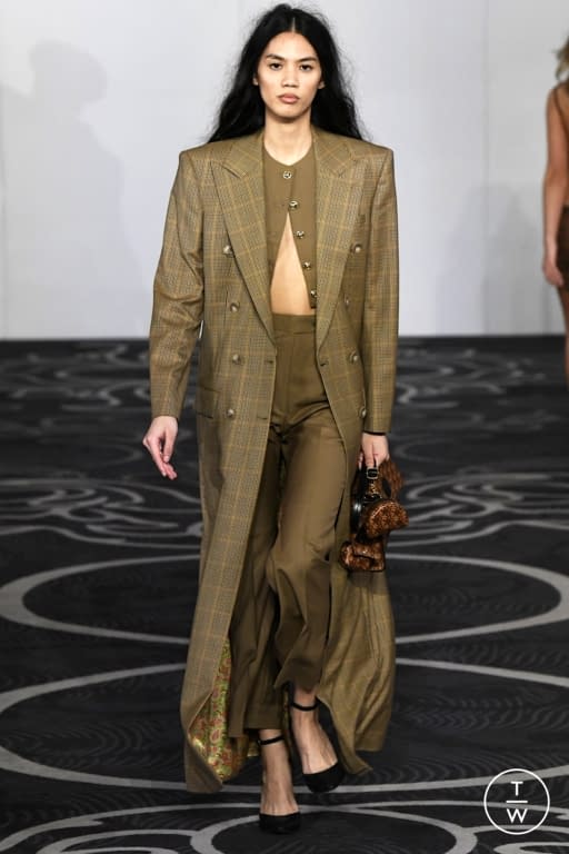 SS22 Helen Anthony Look 52