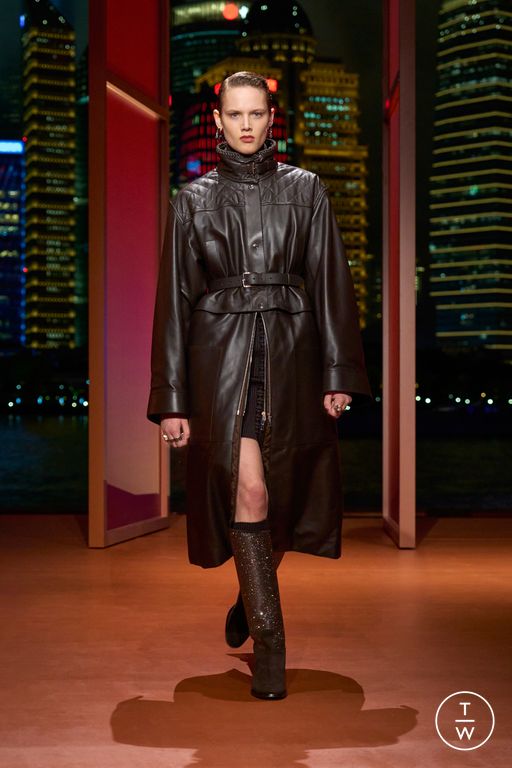 RS 26 Hermès Look 1