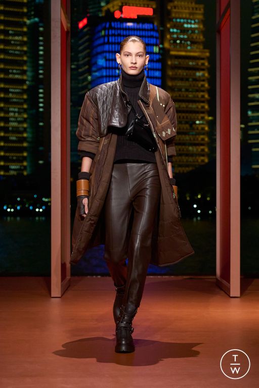 RS 26 Hermès Look 8