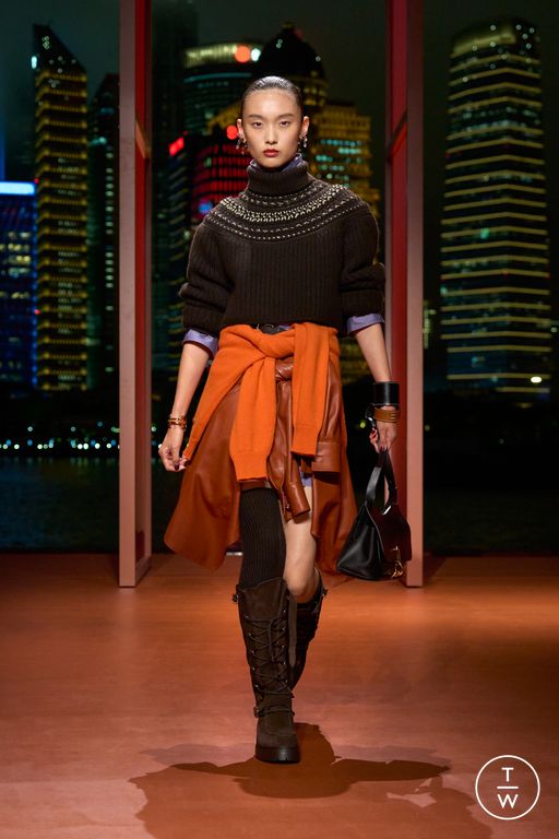 RS 26 Hermès Look 15